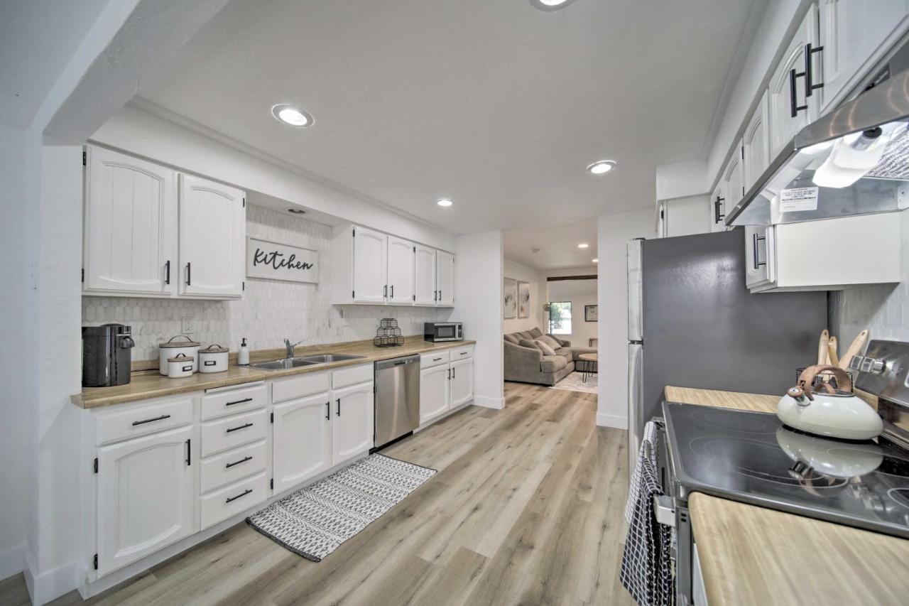 Bright And Airy Liberty Lake Abode With Backyard! Esterno foto