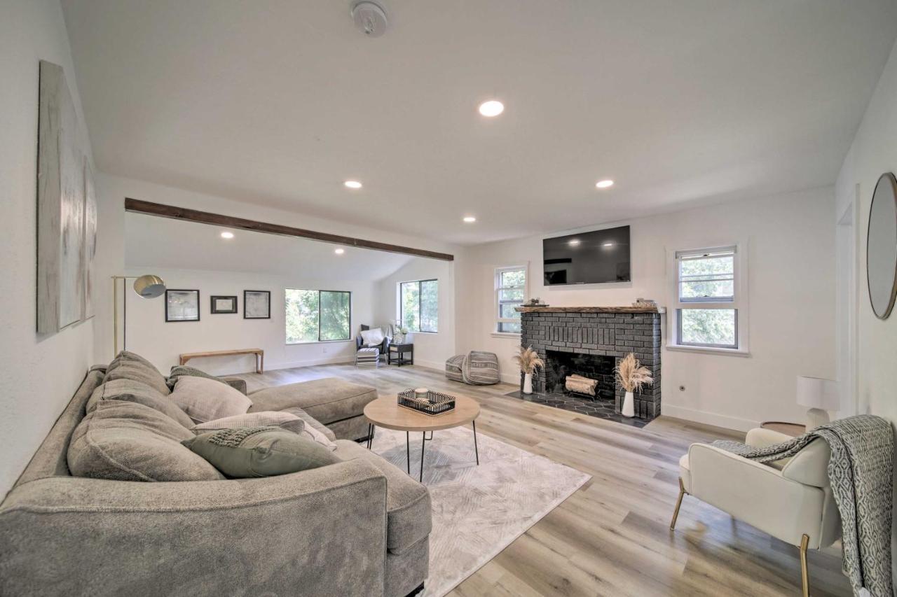 Bright And Airy Liberty Lake Abode With Backyard! Esterno foto