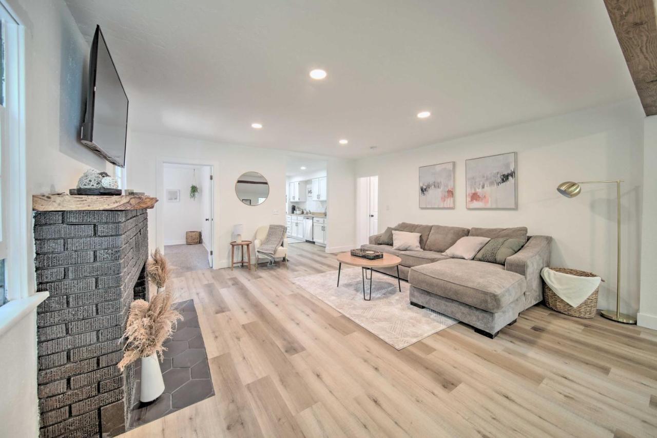 Bright And Airy Liberty Lake Abode With Backyard! Esterno foto