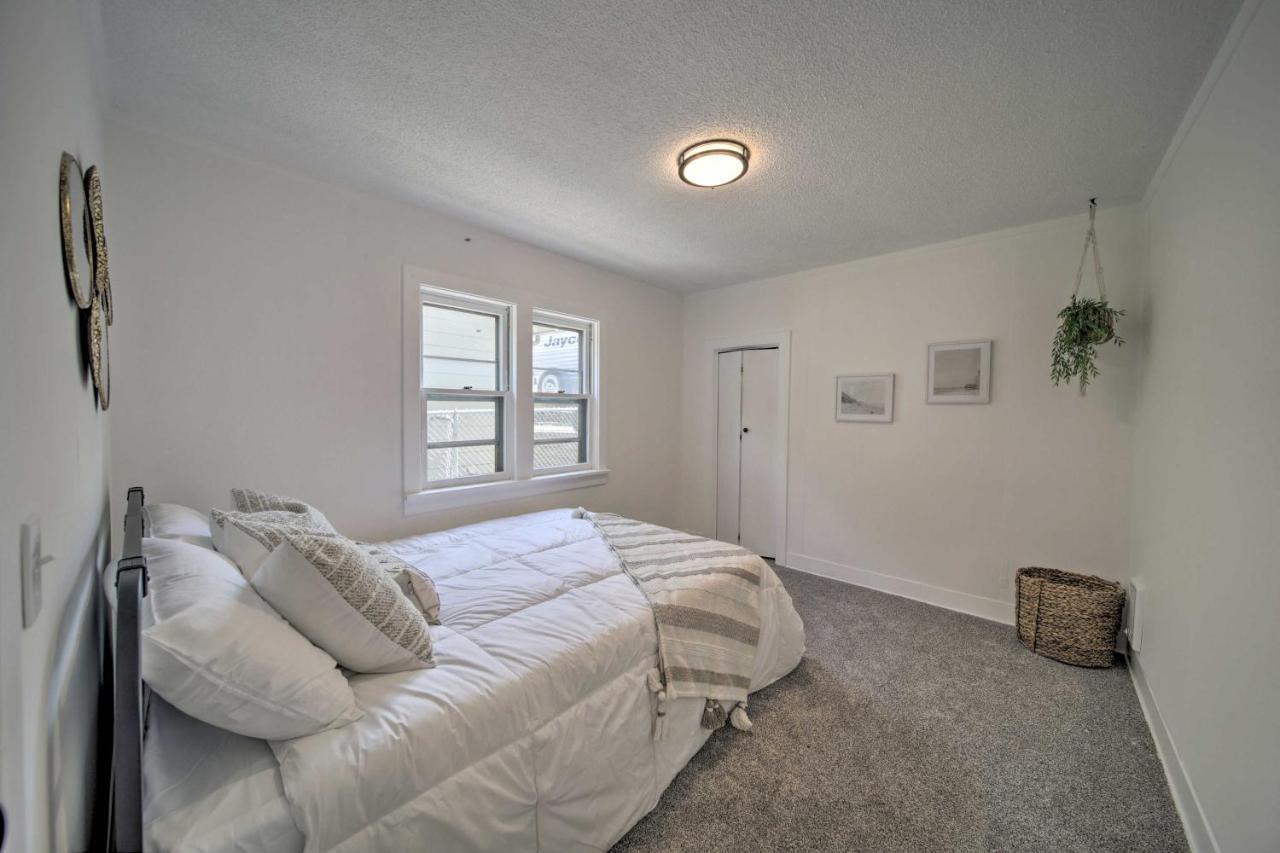 Bright And Airy Liberty Lake Abode With Backyard! Esterno foto