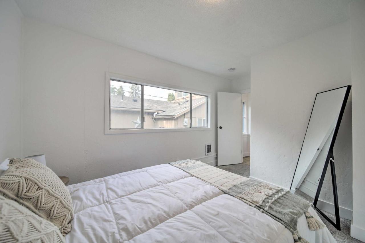 Bright And Airy Liberty Lake Abode With Backyard! Esterno foto
