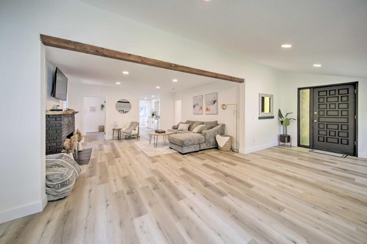 Bright And Airy Liberty Lake Abode With Backyard! Esterno foto